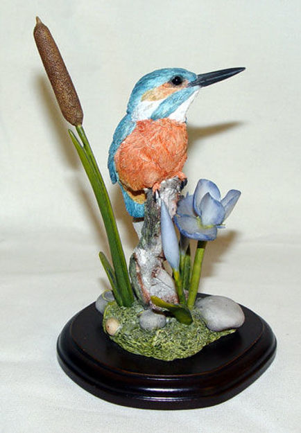 Image de Kingfishers with Blue Iris and Bulrush